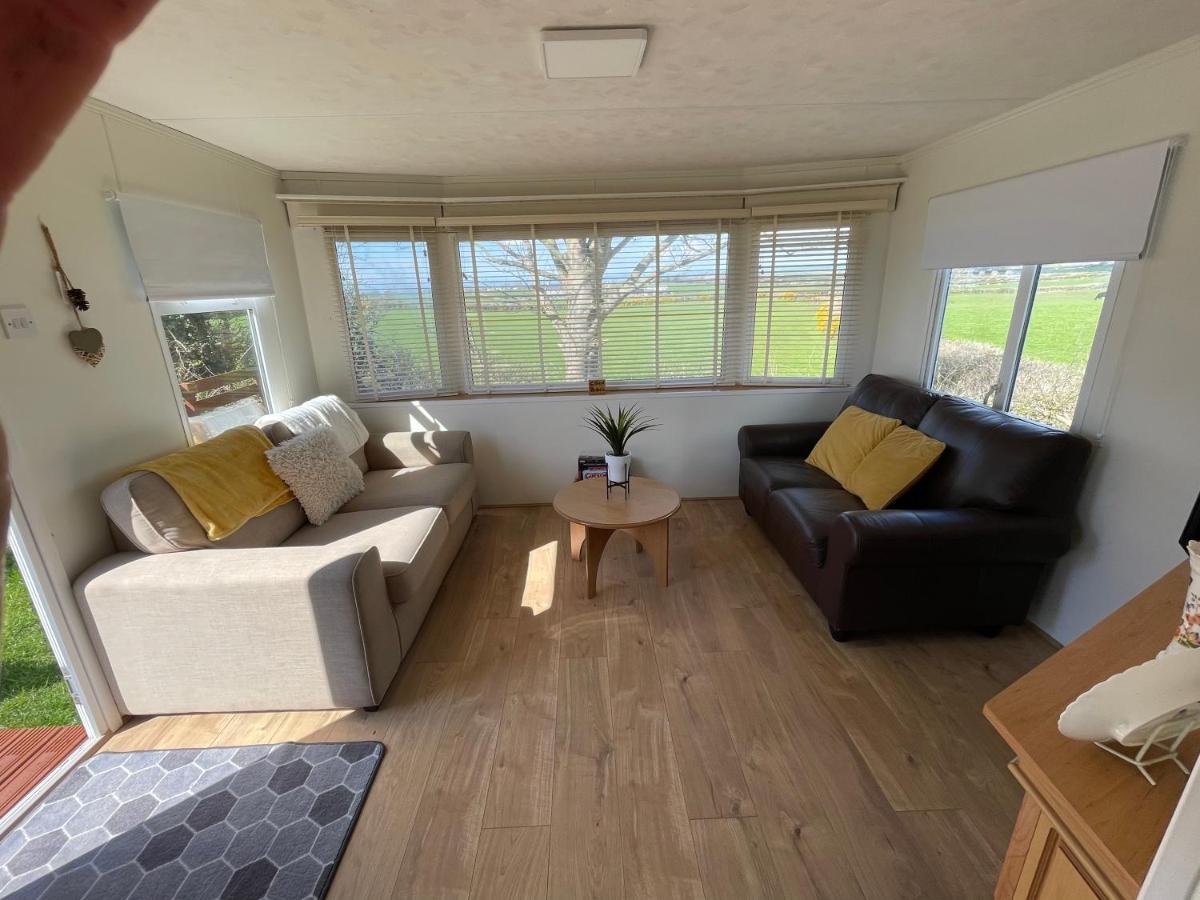 Coed Bach, Nr Rhosneigr, Anglesey * Rhosneigr