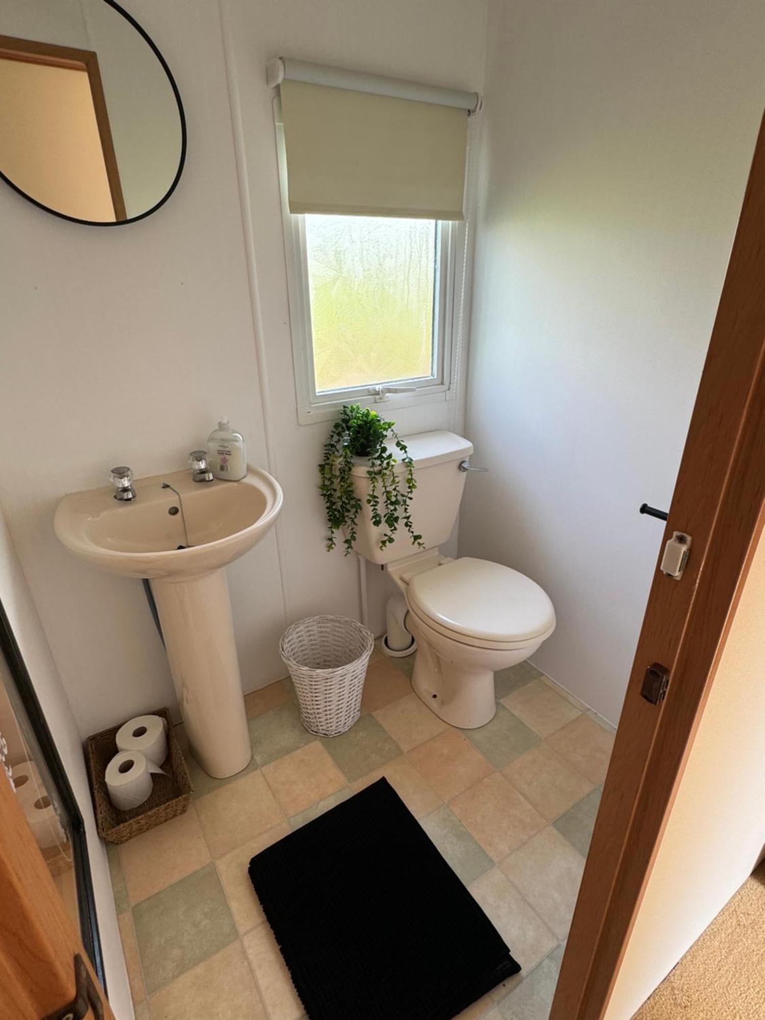 Apartment Coed Bach, Nr Rhosneigr, Anglesey *